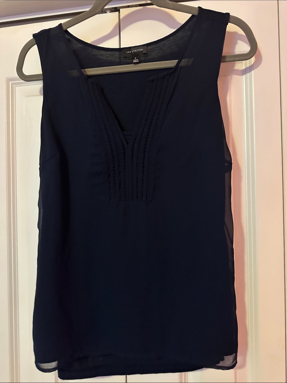 The Limited Navy Sleeveless V-Neck Pintuck Camisole